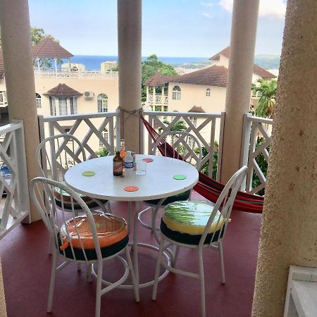 #D1 Castle Studio Wifi King Bed Ocho Rios Jamaica Buitenkant foto
